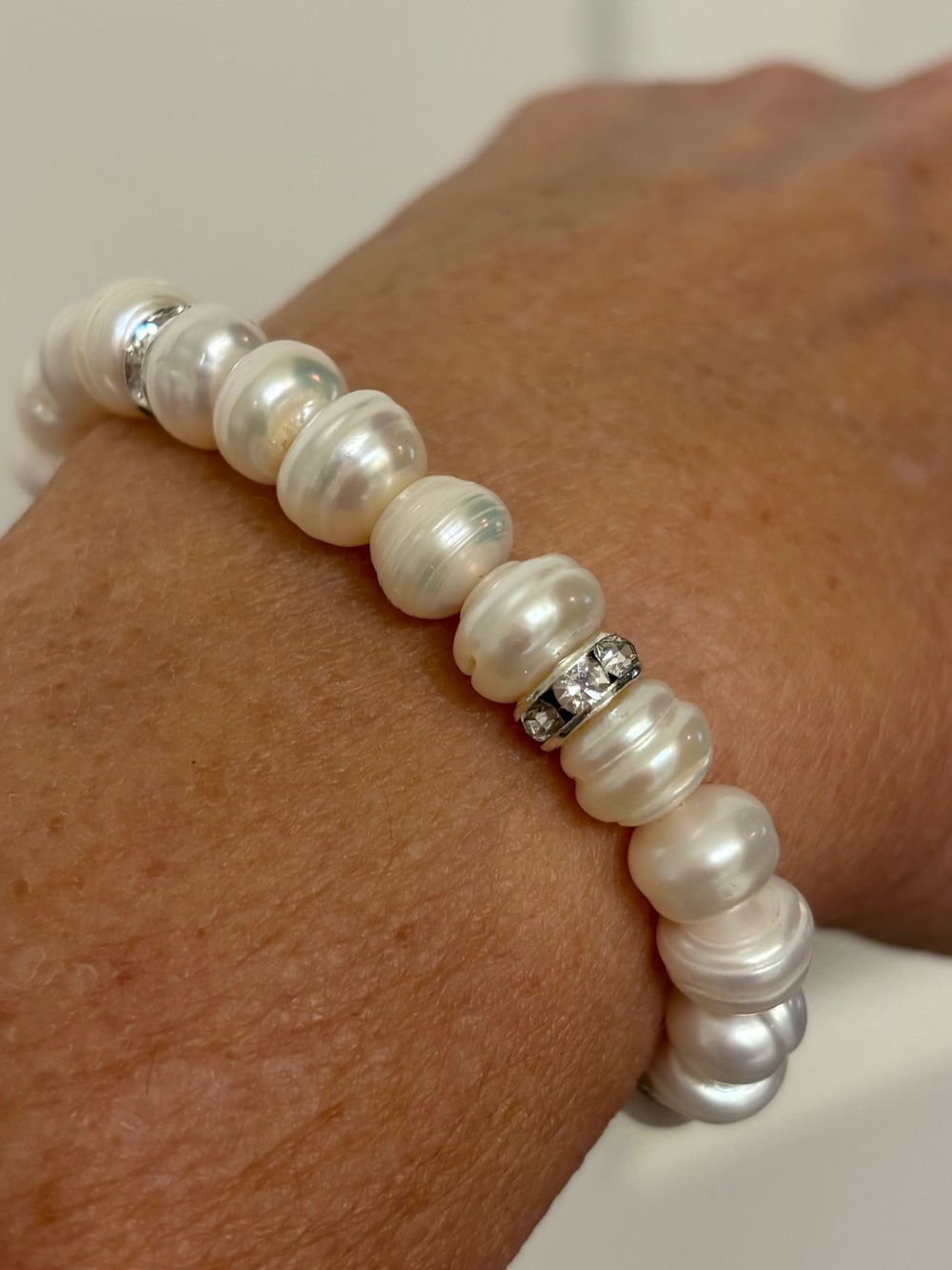 Baroque pearl stretch bracelet - NWOT - Picture 2 of 2